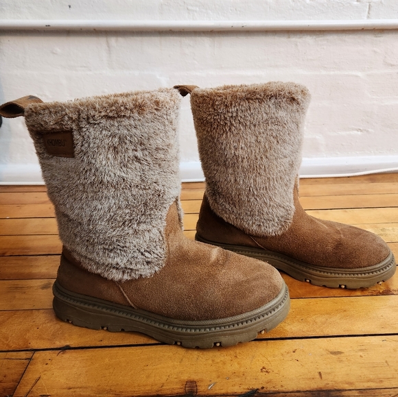 Khombu Shoes - Khombu womens fuzzy boots brown leather suede 8